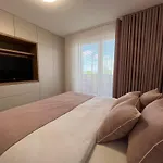 Darinka 3* بوبراد